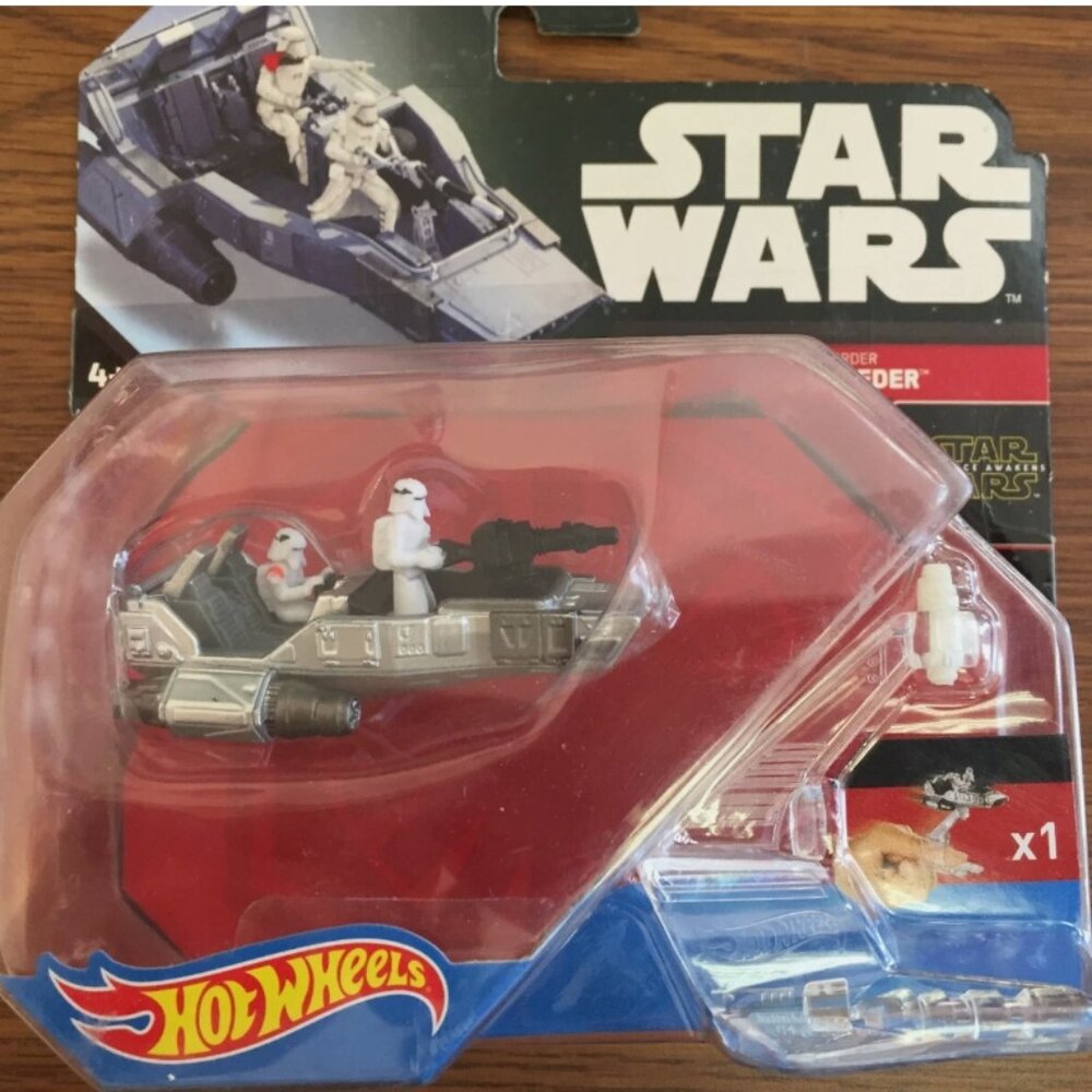 NEW Hot Wheels Star Wars First Order Snowspeeder Die Cast